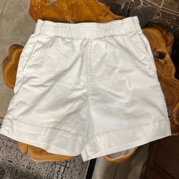 Like new. Used a couple of times. No wear and tear, stains or holes - Picture 3 of 4